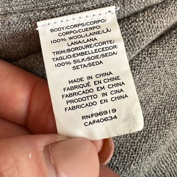 Marc Jacobs Sweater gray 100% wool silk long sleeve embellished buttons size XS - Picture 8 of 9